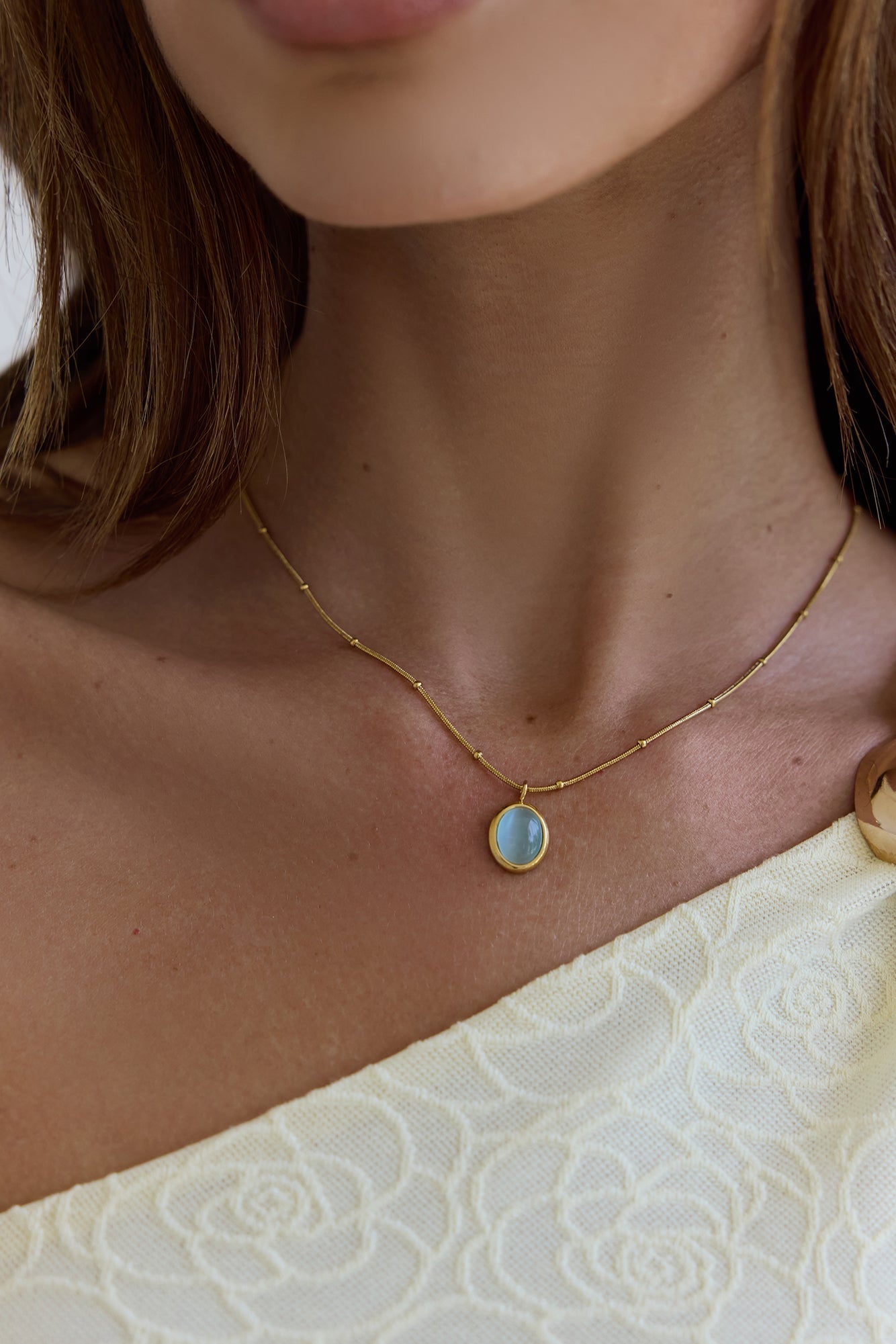 Collier pendentif en pierre d'aventurine en bleu ciel