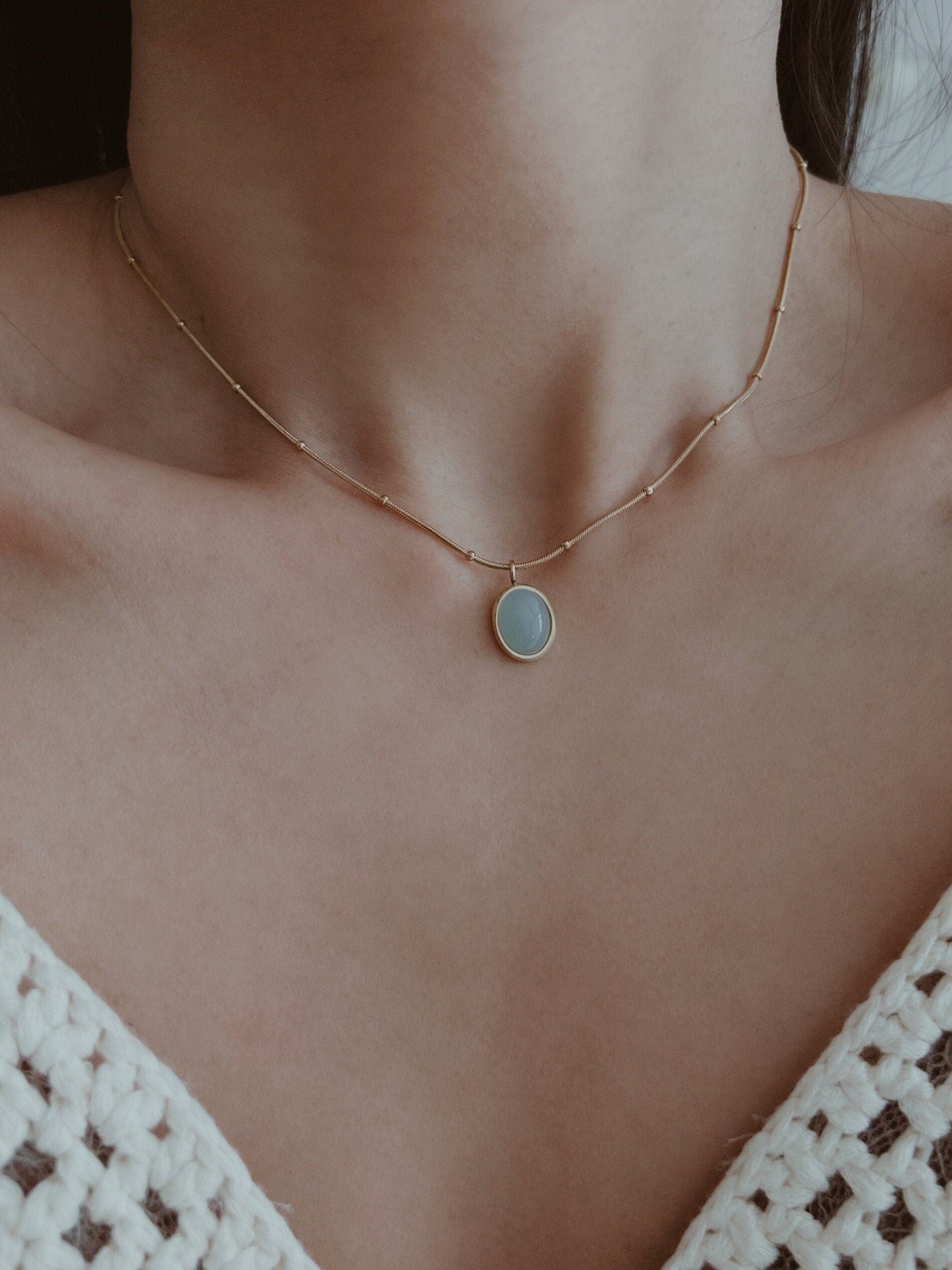 Collier pendentif en pierre d'aventurine en bleu ciel