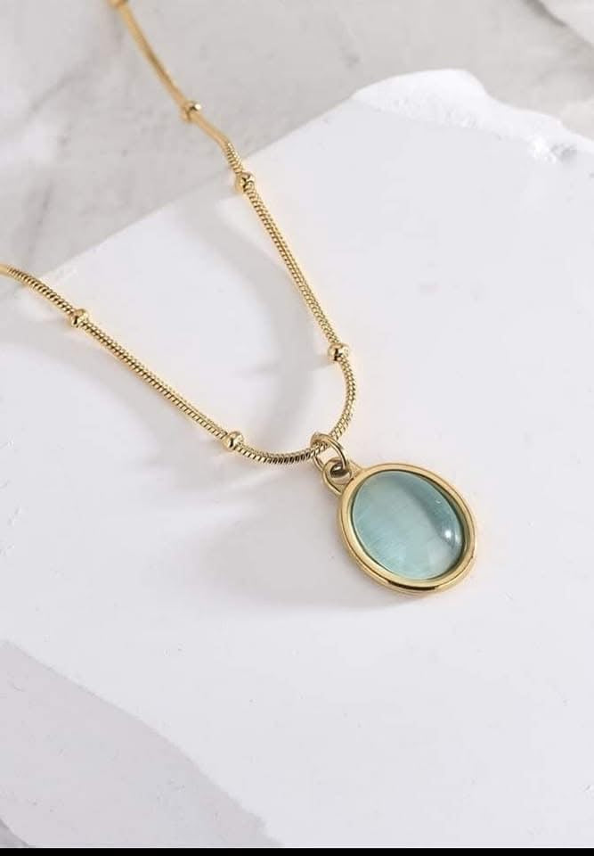 Collier pendentif en pierre d'aventurine en bleu ciel