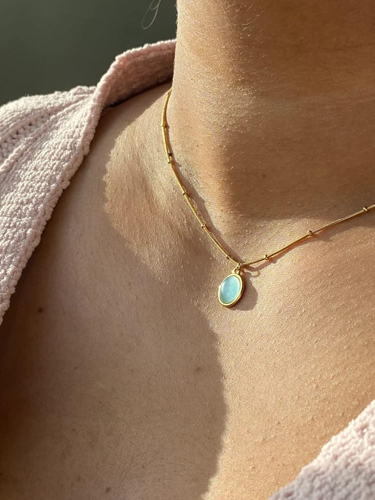 Collier pendentif en pierre d'aventurine en bleu ciel